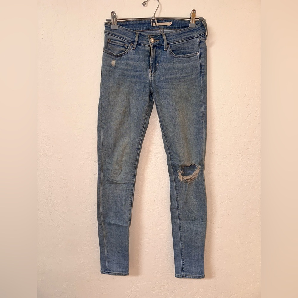 Levi’s 711 Skinny Jeans (24)